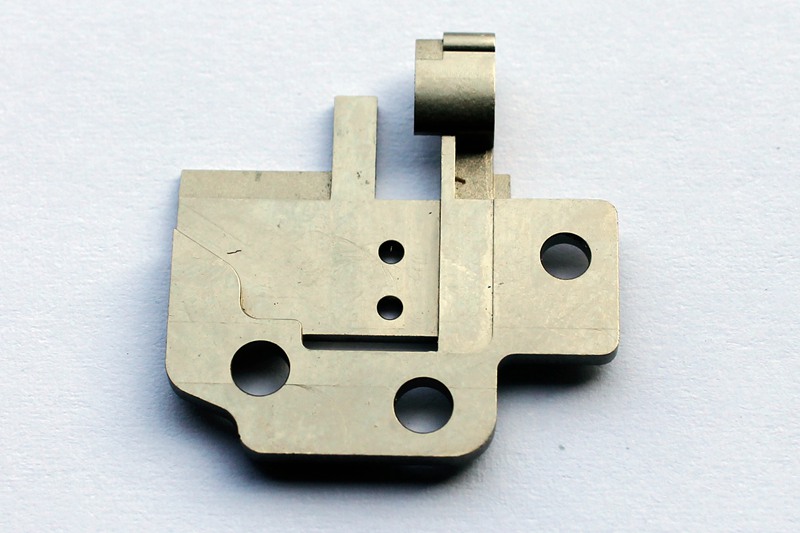 Rotating shaft 4